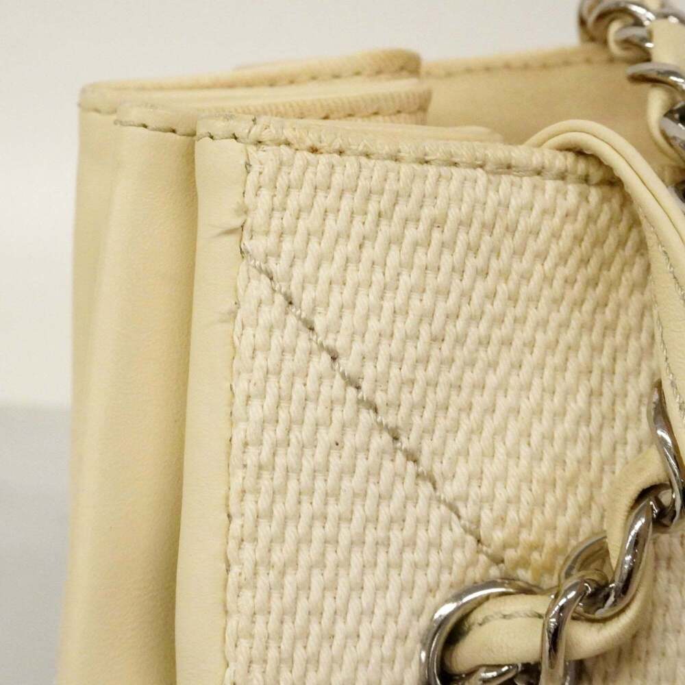 CHANEL White Canvas Tote Bag - Picture 11 of 16